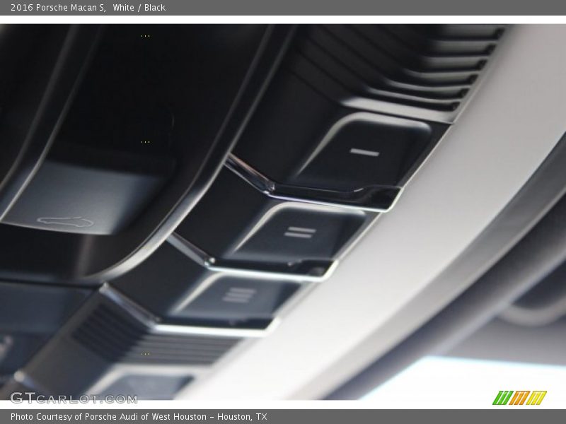 White / Black 2016 Porsche Macan S