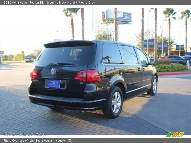 Nocturne Black Metallic / Aero Gray 2010 Volkswagen Routan SE