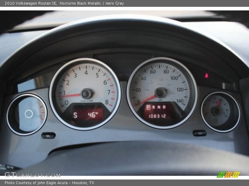 Nocturne Black Metallic / Aero Gray 2010 Volkswagen Routan SE