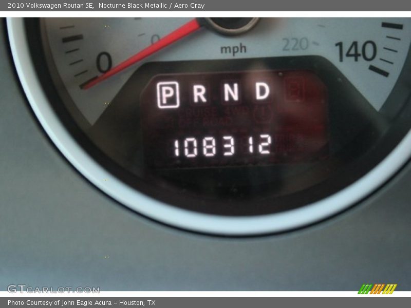 Nocturne Black Metallic / Aero Gray 2010 Volkswagen Routan SE