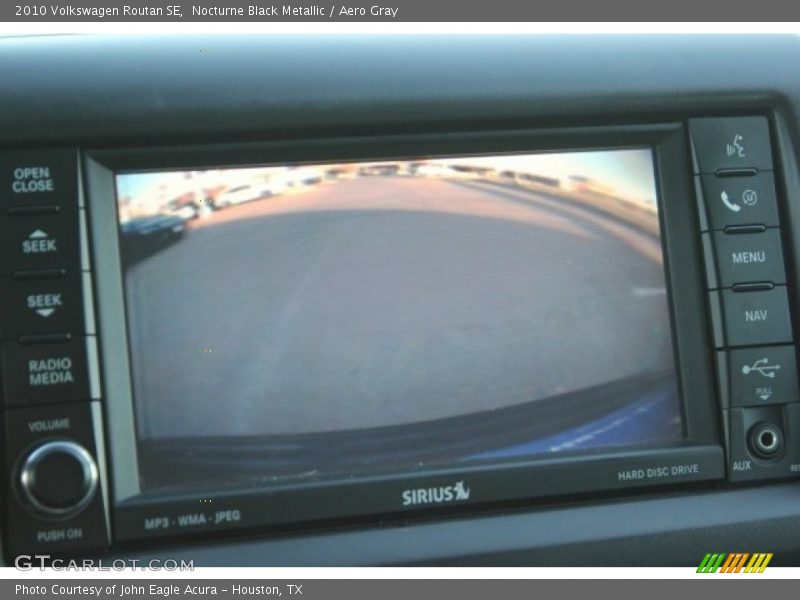 Nocturne Black Metallic / Aero Gray 2010 Volkswagen Routan SE
