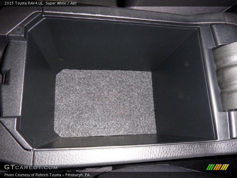 Super White / Ash 2015 Toyota RAV4 LE