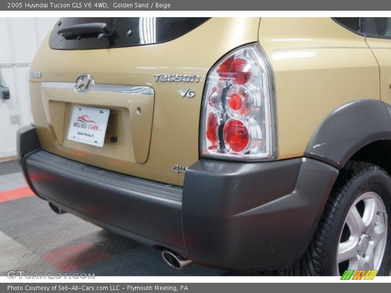 Golden Sand / Beige 2005 Hyundai Tucson GLS V6 4WD