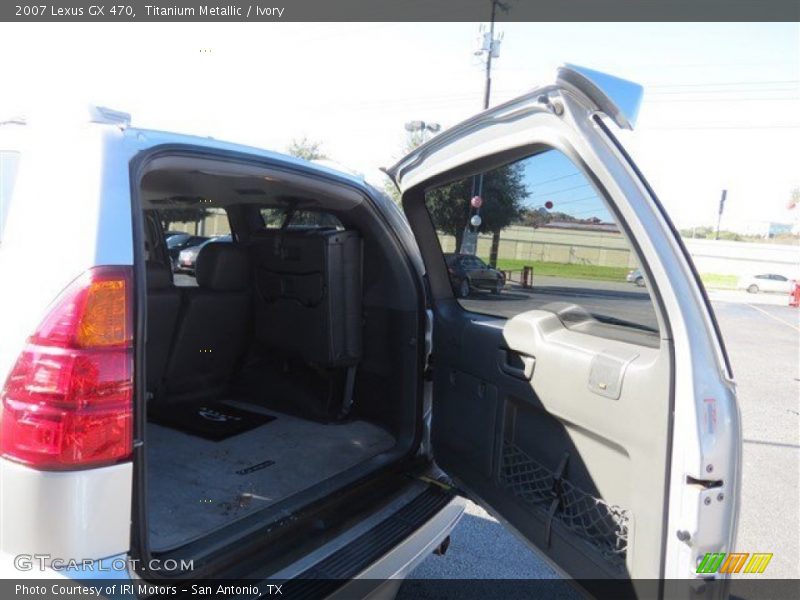 Titanium Metallic / Ivory 2007 Lexus GX 470