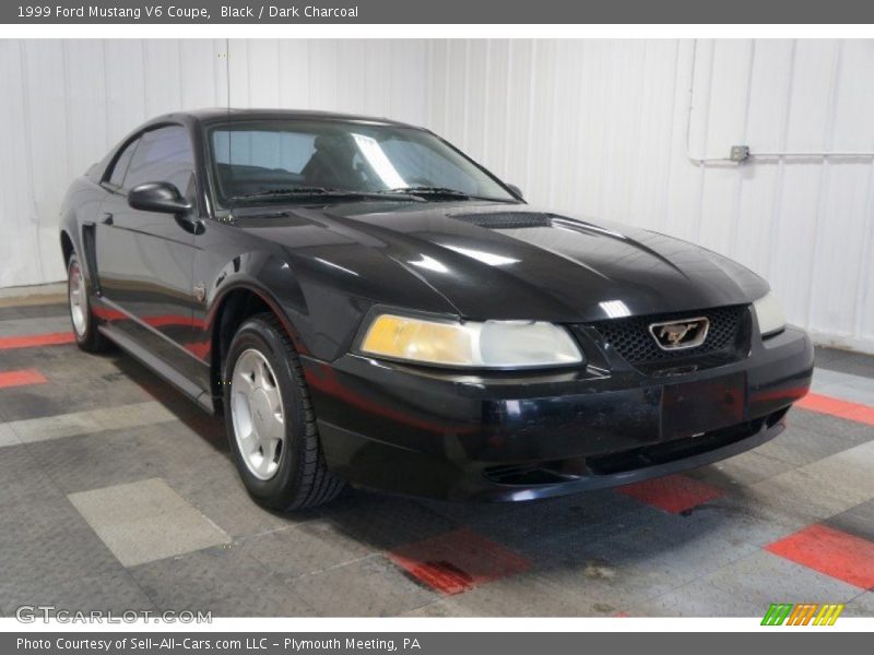 Black / Dark Charcoal 1999 Ford Mustang V6 Coupe