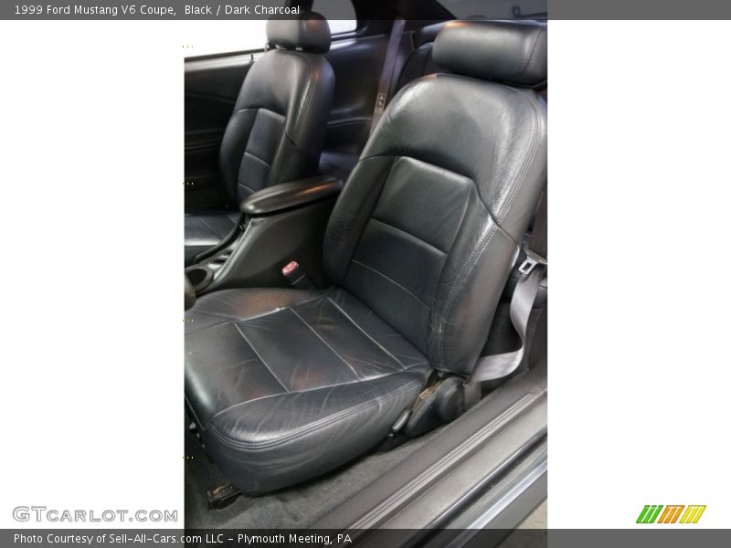 Black / Dark Charcoal 1999 Ford Mustang V6 Coupe
