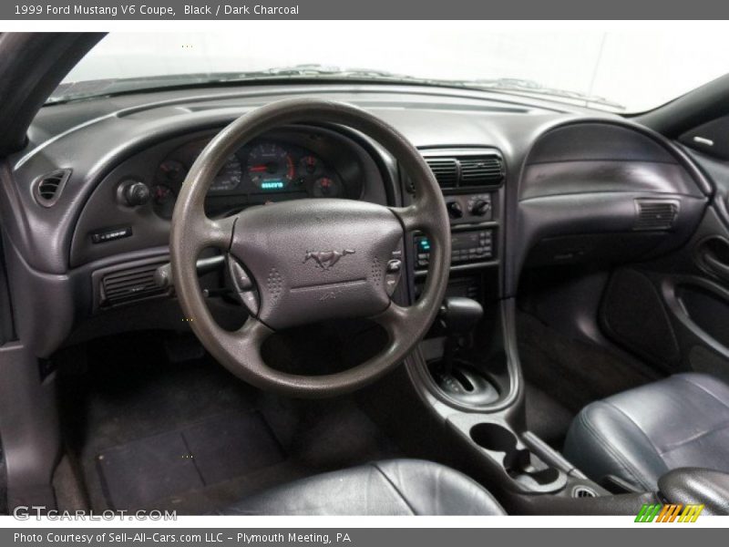 Black / Dark Charcoal 1999 Ford Mustang V6 Coupe