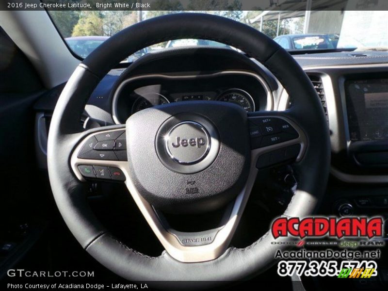 Bright White / Black 2016 Jeep Cherokee Latitude
