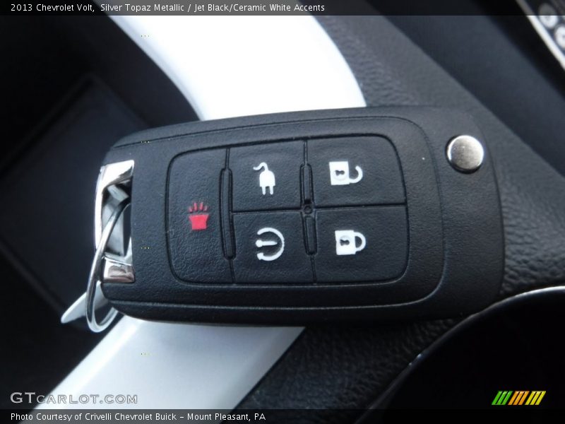 Silver Topaz Metallic / Jet Black/Ceramic White Accents 2013 Chevrolet Volt