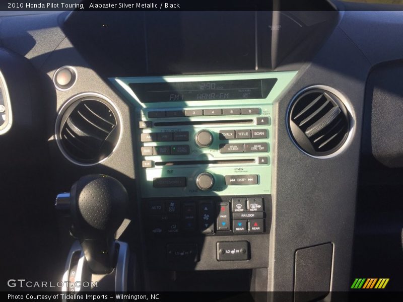 Alabaster Silver Metallic / Black 2010 Honda Pilot Touring