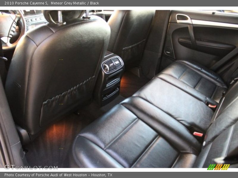 Meteor Grey Metallic / Black 2010 Porsche Cayenne S
