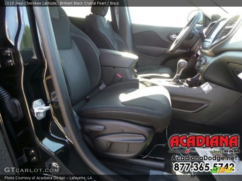 Brilliant Black Crystal Pearl / Black 2016 Jeep Cherokee Latitude