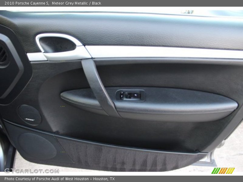 Meteor Grey Metallic / Black 2010 Porsche Cayenne S