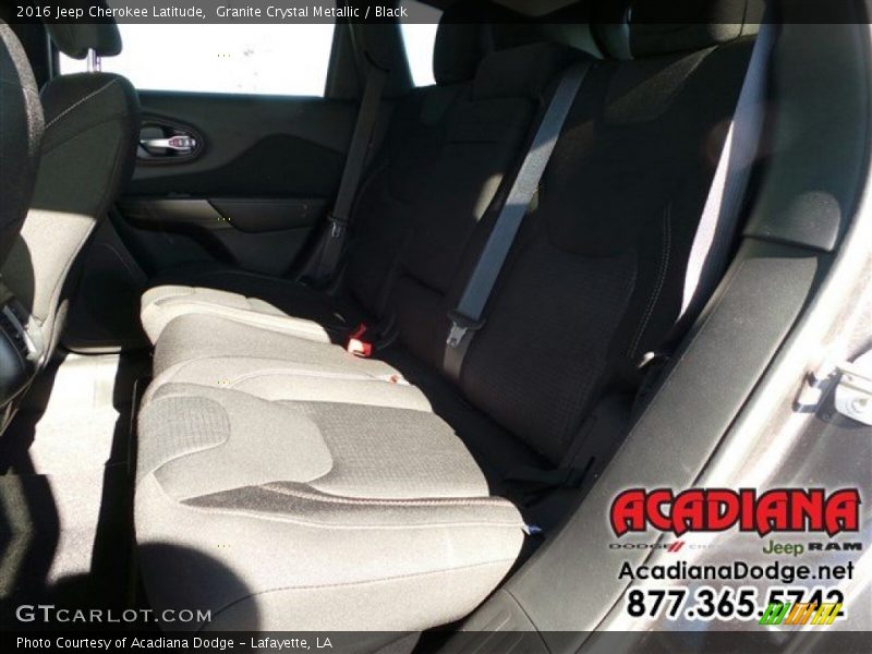 Granite Crystal Metallic / Black 2016 Jeep Cherokee Latitude