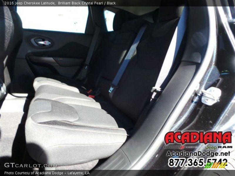 Brilliant Black Crystal Pearl / Black 2016 Jeep Cherokee Latitude