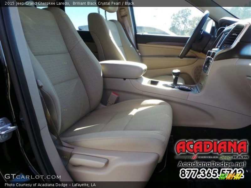 Brilliant Black Crystal Pearl / Black 2015 Jeep Grand Cherokee Laredo