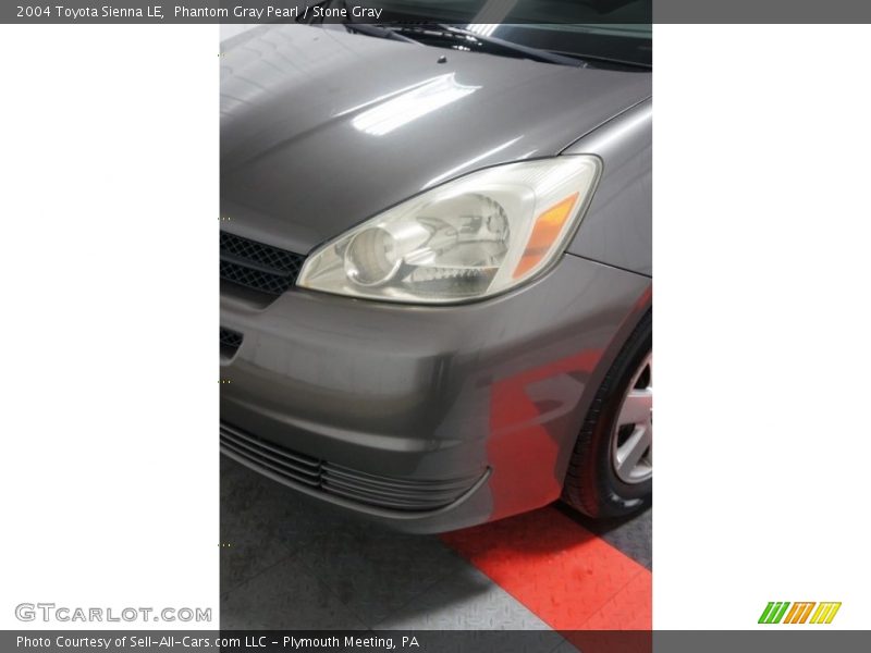 Phantom Gray Pearl / Stone Gray 2004 Toyota Sienna LE