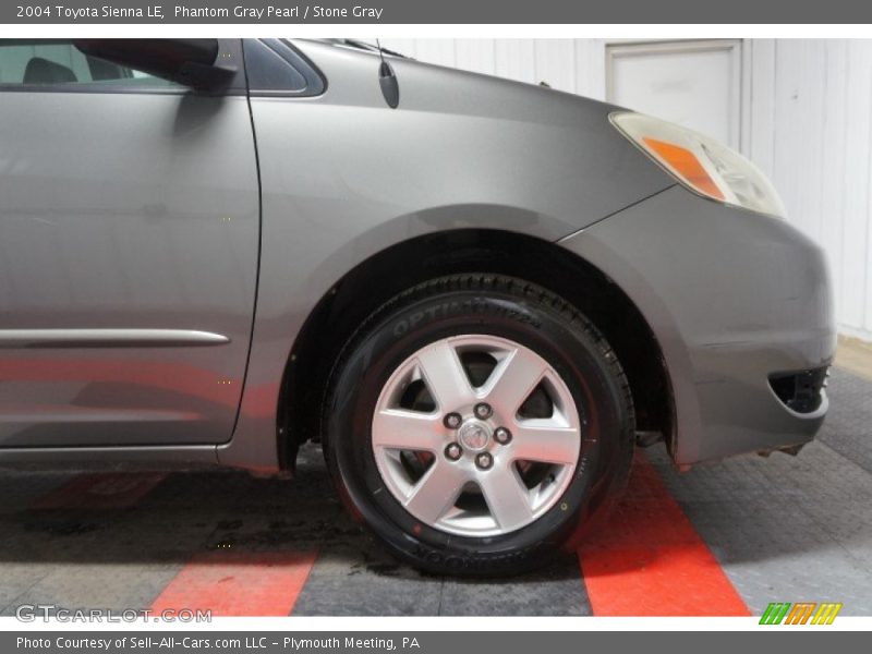 Phantom Gray Pearl / Stone Gray 2004 Toyota Sienna LE