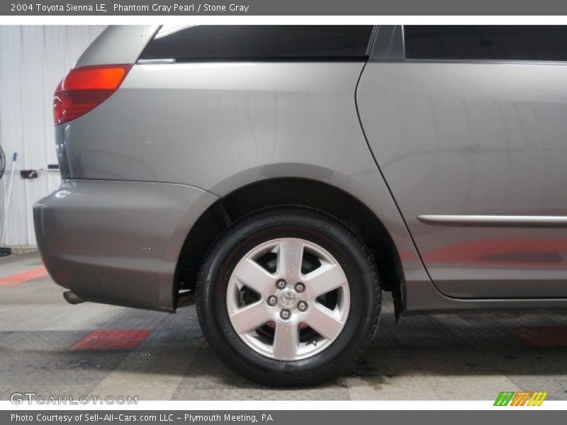 Phantom Gray Pearl / Stone Gray 2004 Toyota Sienna LE