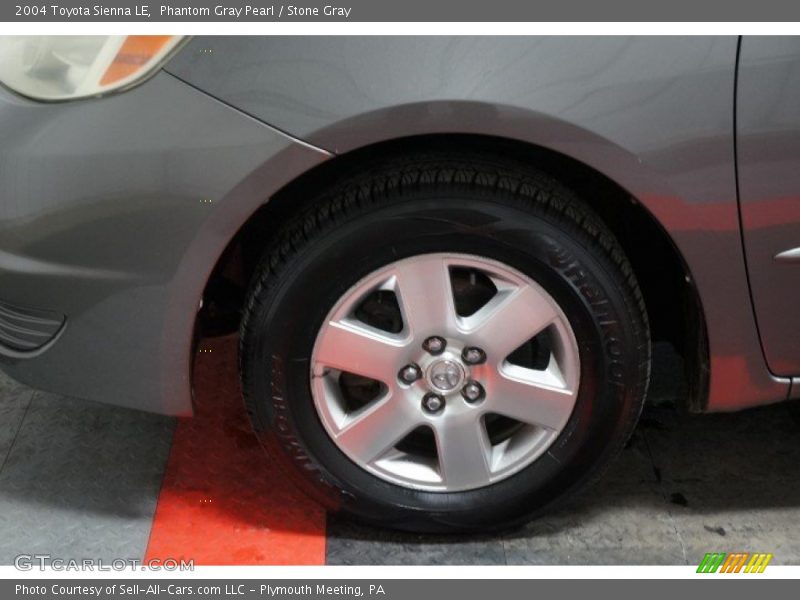 Phantom Gray Pearl / Stone Gray 2004 Toyota Sienna LE
