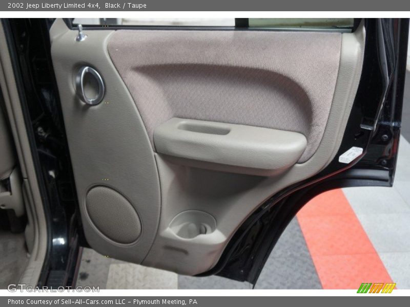 Black / Taupe 2002 Jeep Liberty Limited 4x4