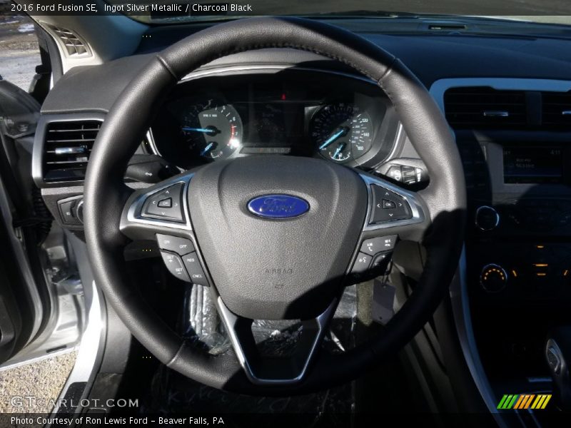 Ingot Silver Metallic / Charcoal Black 2016 Ford Fusion SE