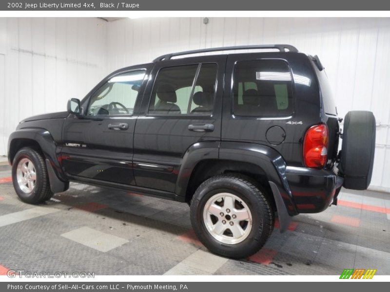 Black / Taupe 2002 Jeep Liberty Limited 4x4