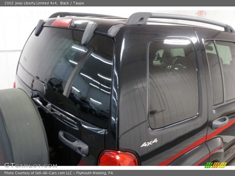 Black / Taupe 2002 Jeep Liberty Limited 4x4