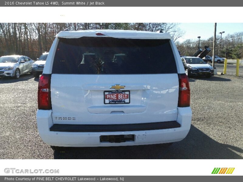 Summit White / Jet Black 2016 Chevrolet Tahoe LS 4WD