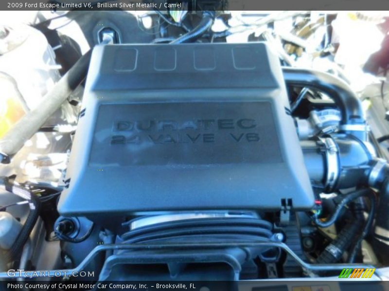Brilliant Silver Metallic / Camel 2009 Ford Escape Limited V6