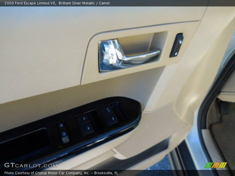 Brilliant Silver Metallic / Camel 2009 Ford Escape Limited V6