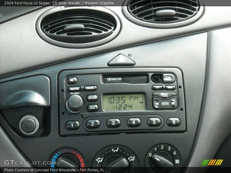 CD Silver Metallic / Medium Graphite 2004 Ford Focus LX Sedan