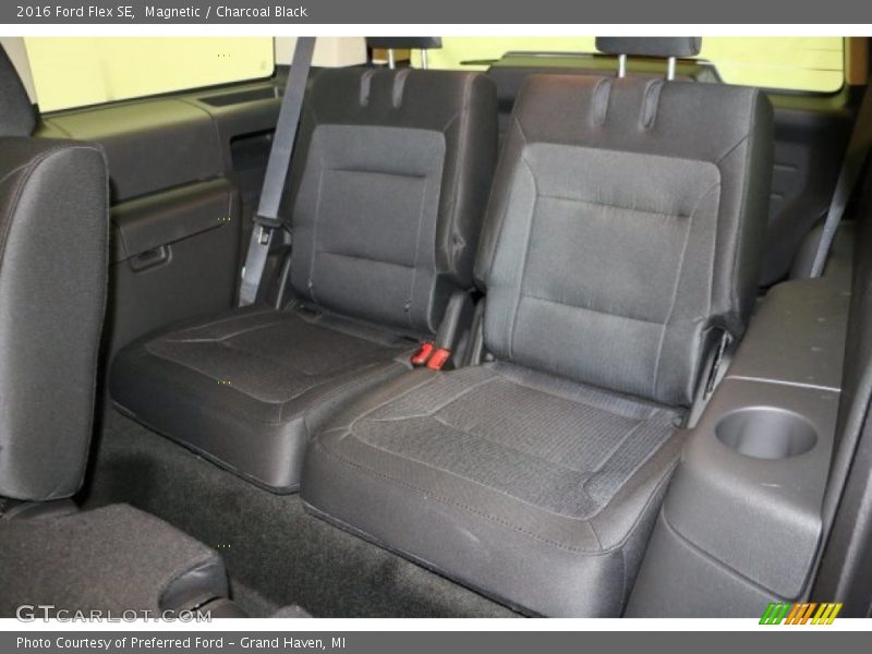 Rear Seat of 2016 Flex SE