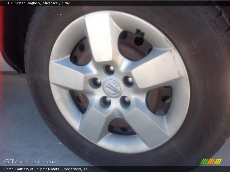 Silver Ice / Gray 2010 Nissan Rogue S