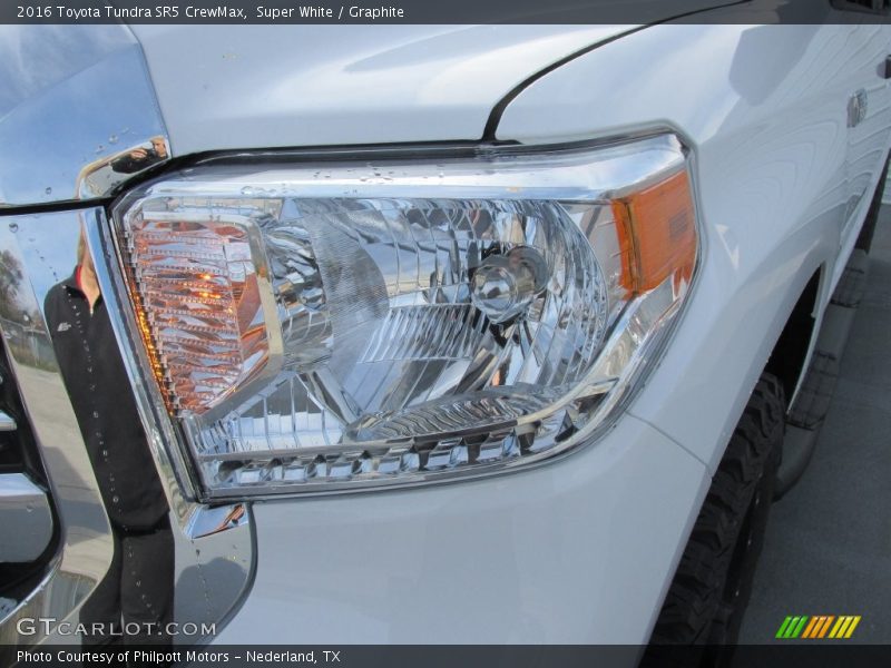 Super White / Graphite 2016 Toyota Tundra SR5 CrewMax