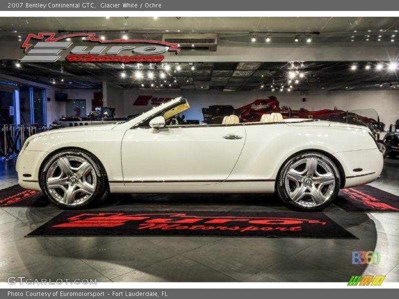 Glacier White / Ochre 2007 Bentley Continental GTC