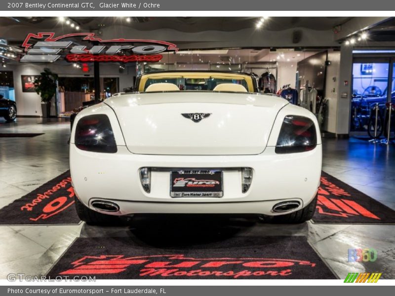 Glacier White / Ochre 2007 Bentley Continental GTC