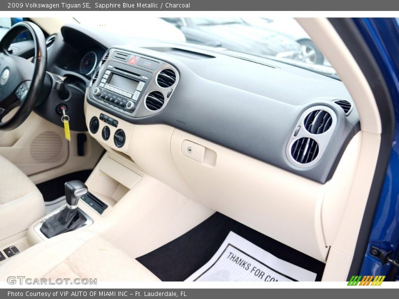 Sapphire Blue Metallic / Charcoal 2009 Volkswagen Tiguan SE