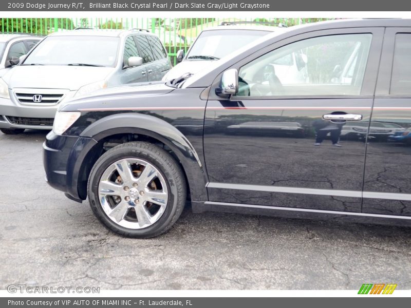Brilliant Black Crystal Pearl / Dark Slate Gray/Light Graystone 2009 Dodge Journey R/T