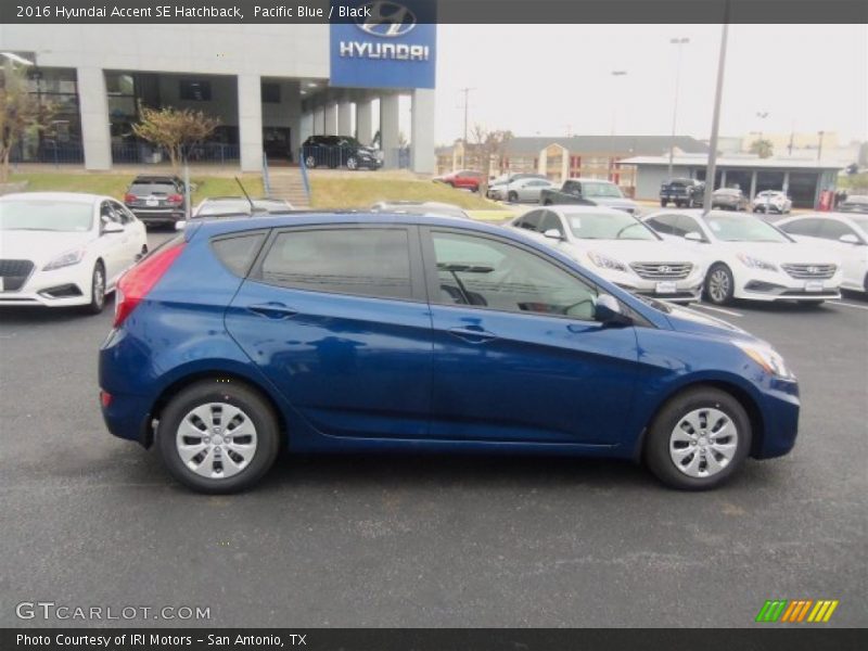 Pacific Blue / Black 2016 Hyundai Accent SE Hatchback