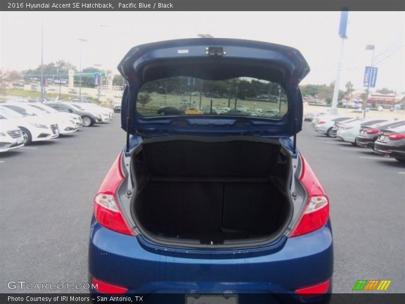 Pacific Blue / Black 2016 Hyundai Accent SE Hatchback