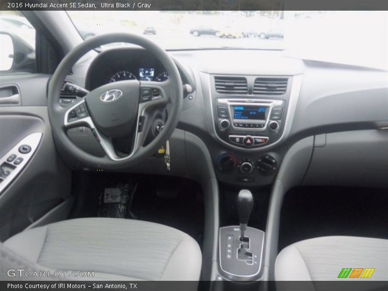 Ultra Black / Gray 2016 Hyundai Accent SE Sedan