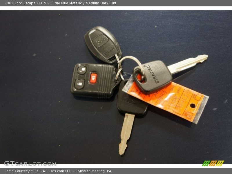 True Blue Metallic / Medium Dark Flint 2003 Ford Escape XLT V6