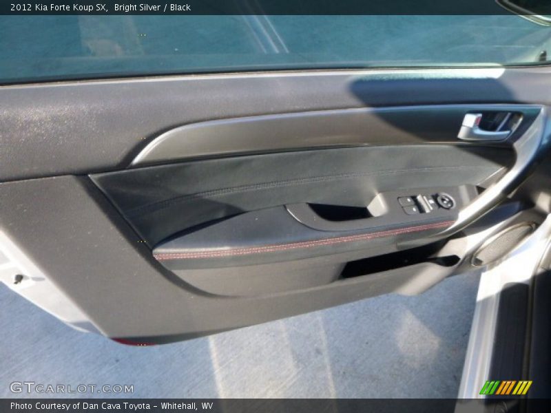 Bright Silver / Black 2012 Kia Forte Koup SX