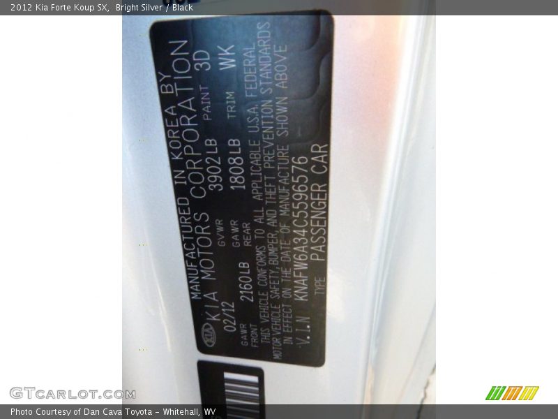 Bright Silver / Black 2012 Kia Forte Koup SX