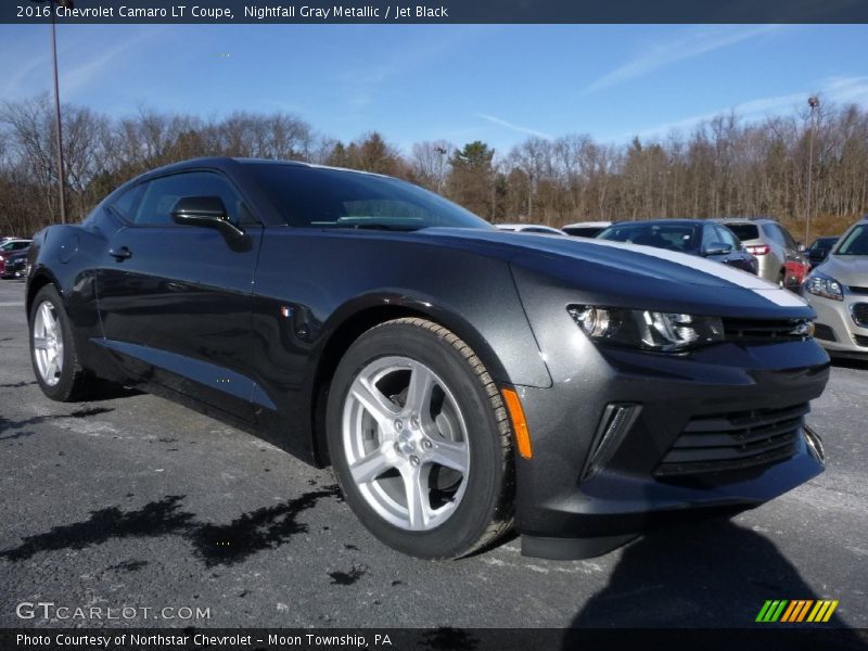 Front 3/4 View of 2016 Camaro LT Coupe