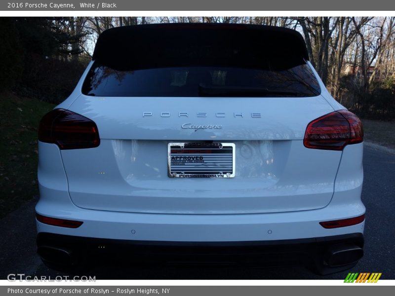 White / Black 2016 Porsche Cayenne