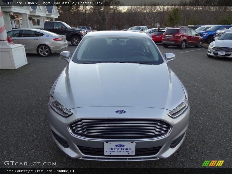 Ingot Silver Metallic / Charcoal Black 2016 Ford Fusion SE