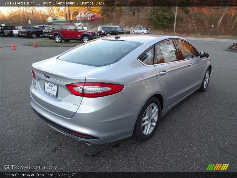 Ingot Silver Metallic / Charcoal Black 2016 Ford Fusion SE