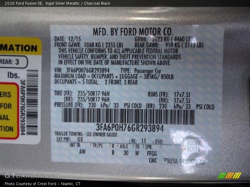 Ingot Silver Metallic / Charcoal Black 2016 Ford Fusion SE